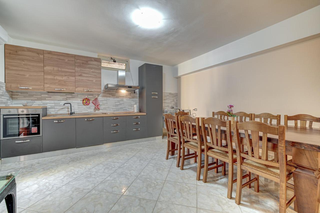 Appartamento Mileva House Civitavecchia Exterior photo